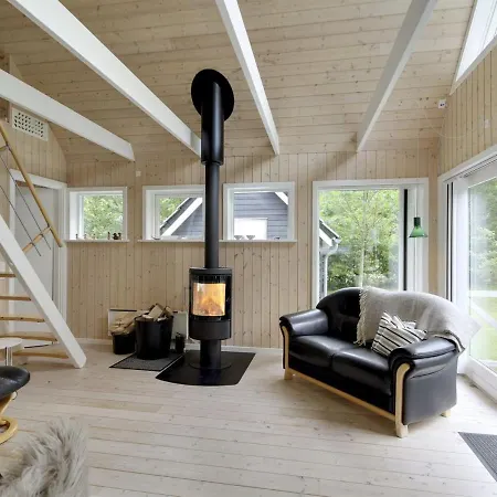 Erina By Interhome *